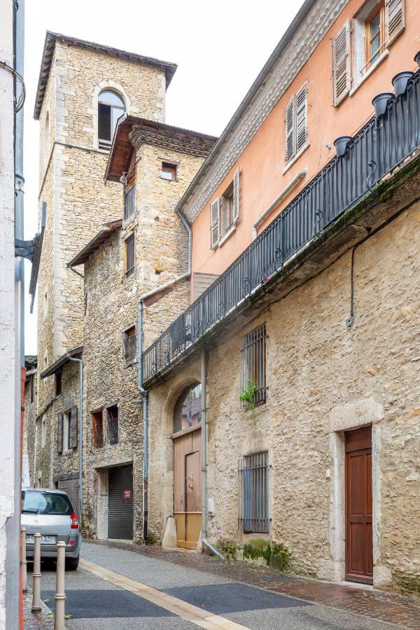 Appartement Le Saint Jean à Crémieu Extérieur photo